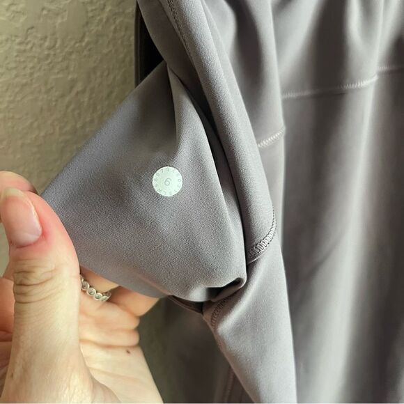 Lululemon On The Fly Skirt *21" Mangum Purple - Picture 9 of 9